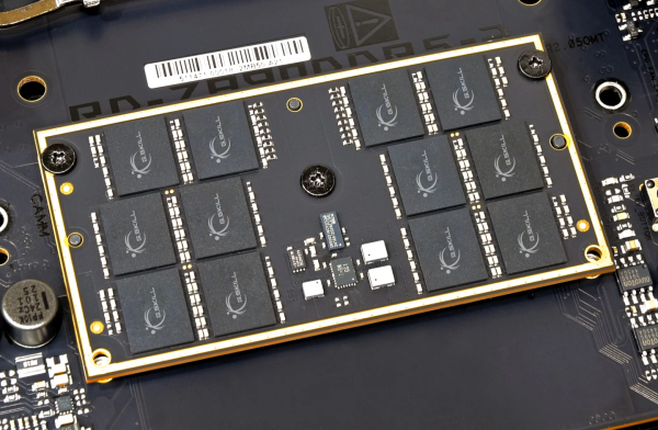 优配交易 芝奇 64GB CAMM2 内存在华硕 Z890 主板完成 10000MT/s 烧机过测