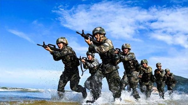 简配资 两件大事在同一天发生, 解放军已然换了新打法, 既可保内又可御外