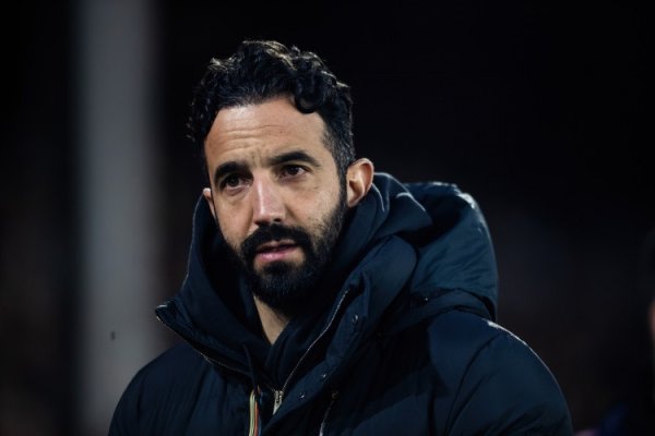 屿科配资 费迪南德: 若曼联上轮联赛输给桑德兰, 阿莫林可能会被解雇